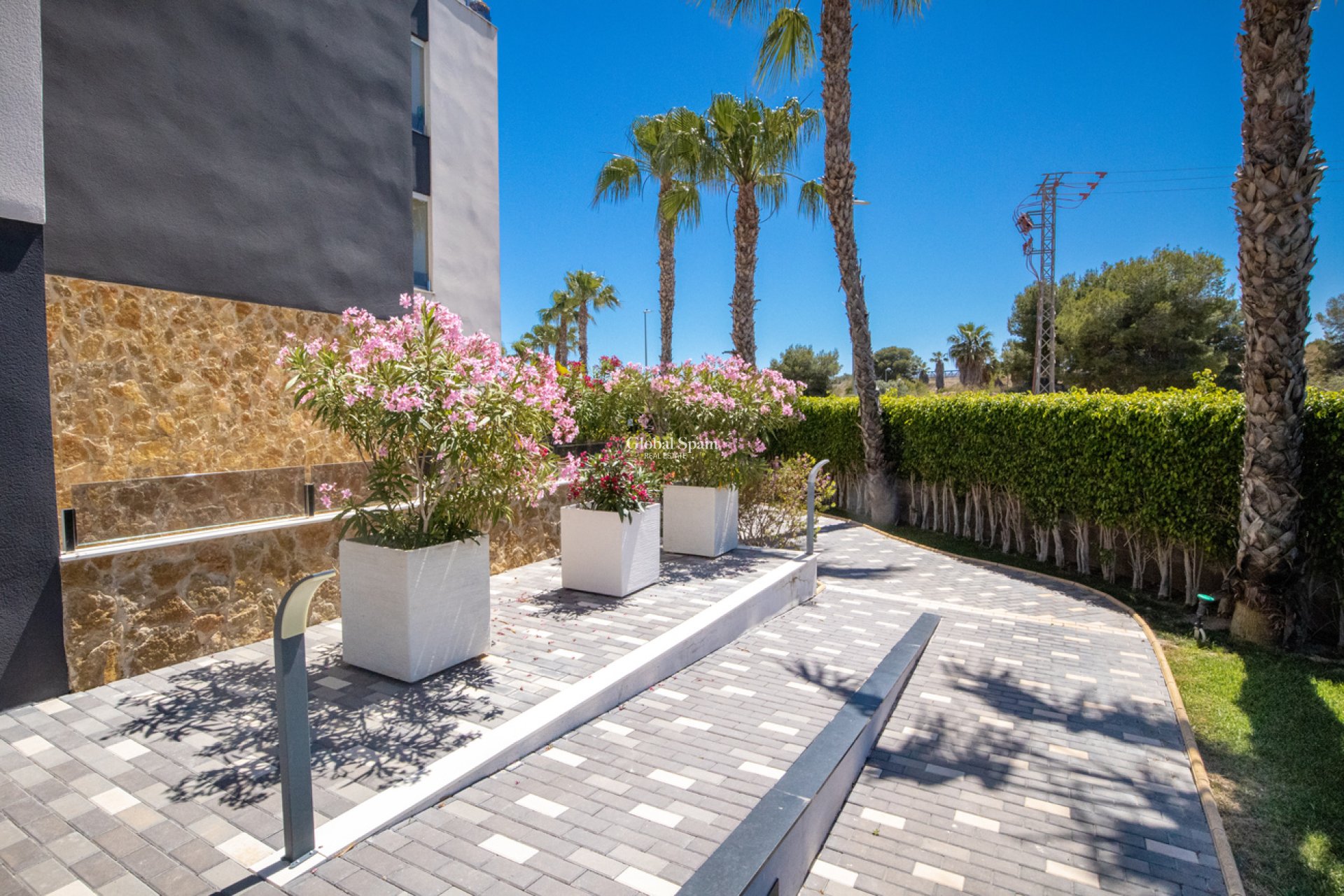 Wederverkoop - PENTHOUSE -
LOS BALCONES - LOS ALTOS - AMANECER