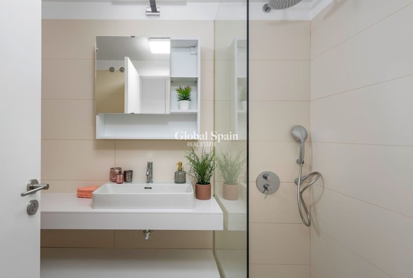 Wederverkoop - PENTHOUSE -
LOS BALCONES - LOS ALTOS - Costa Blanca