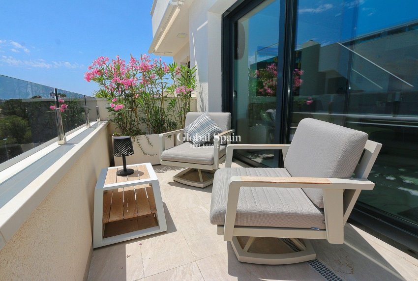 Wederverkoop - Penthouse -
LOS BALCONES - LOS ALTOS