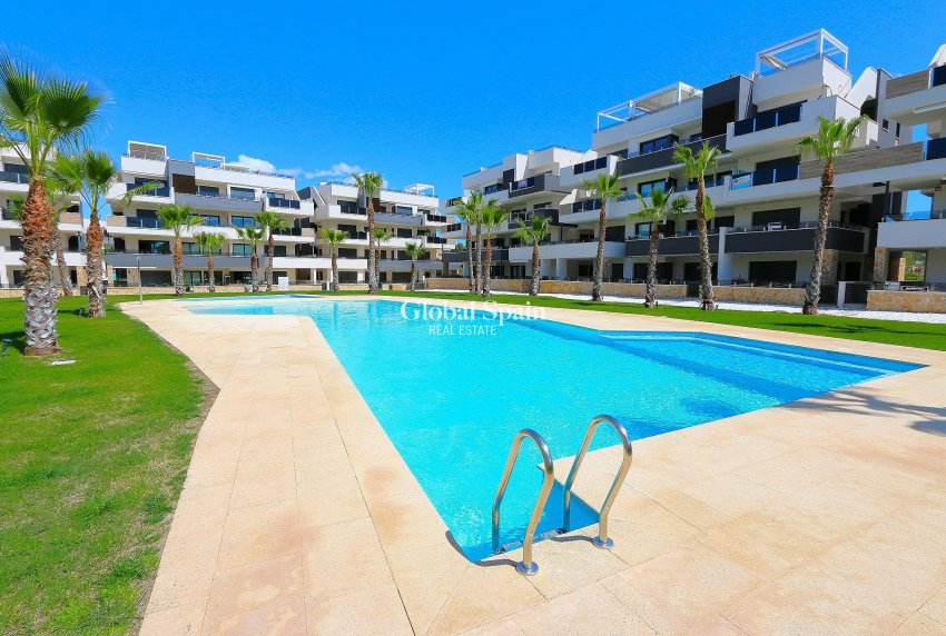 Wederverkoop - PENTHOUSE -
LOS BALCONES - LOS ALTOS