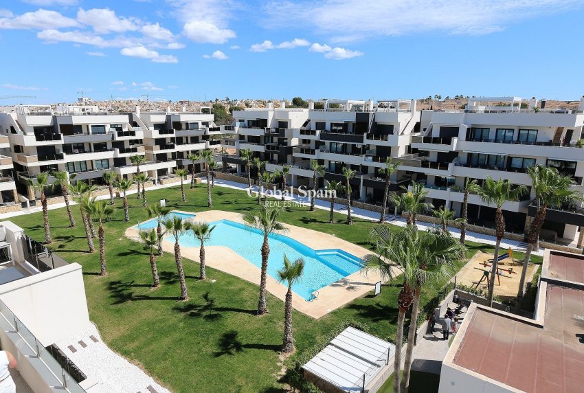 Wederverkoop - PENTHOUSE -
LOS BALCONES - LOS ALTOS