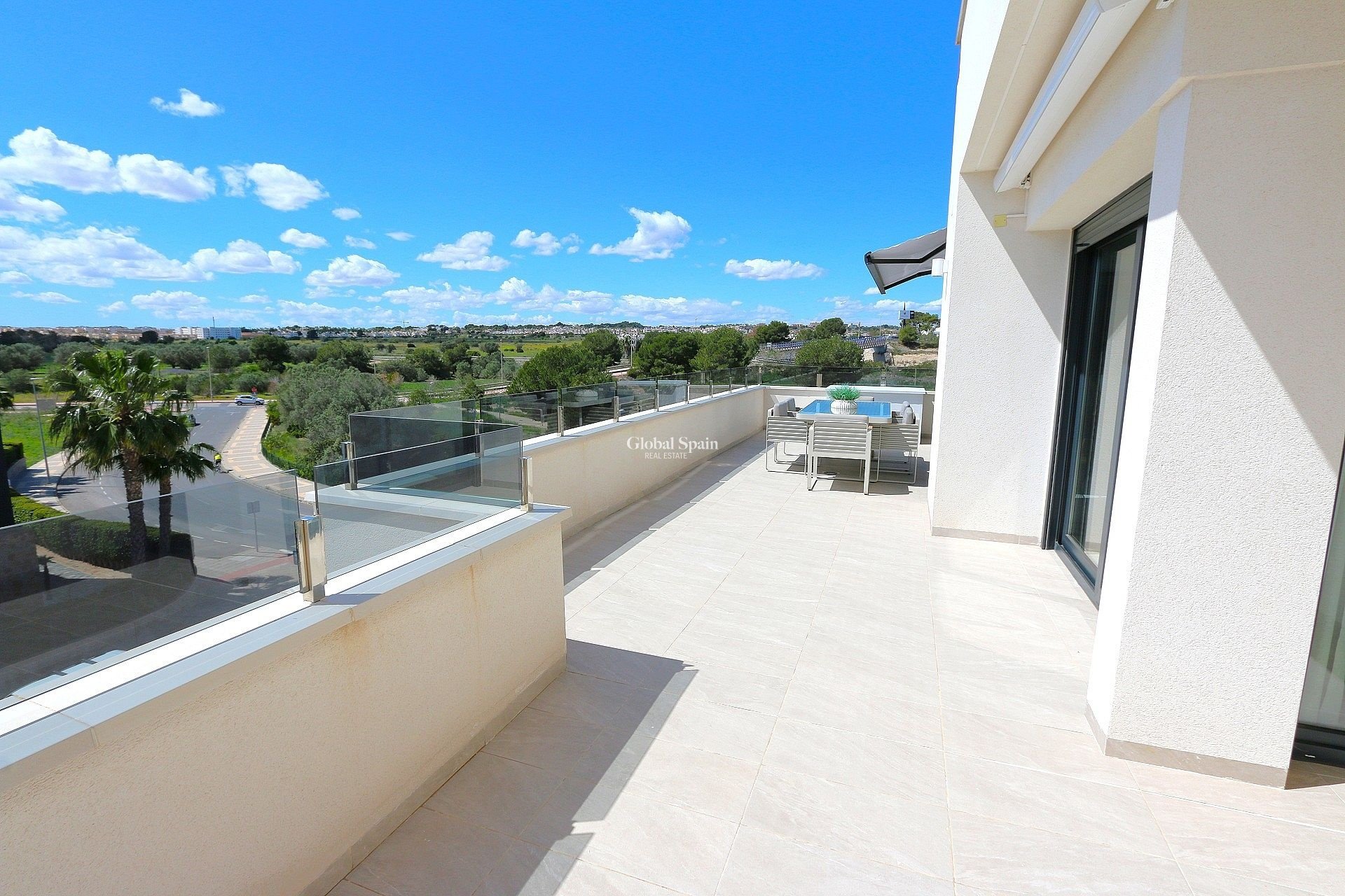 Wederverkoop - PENTHOUSE -
LOS BALCONES - LOS ALTOS