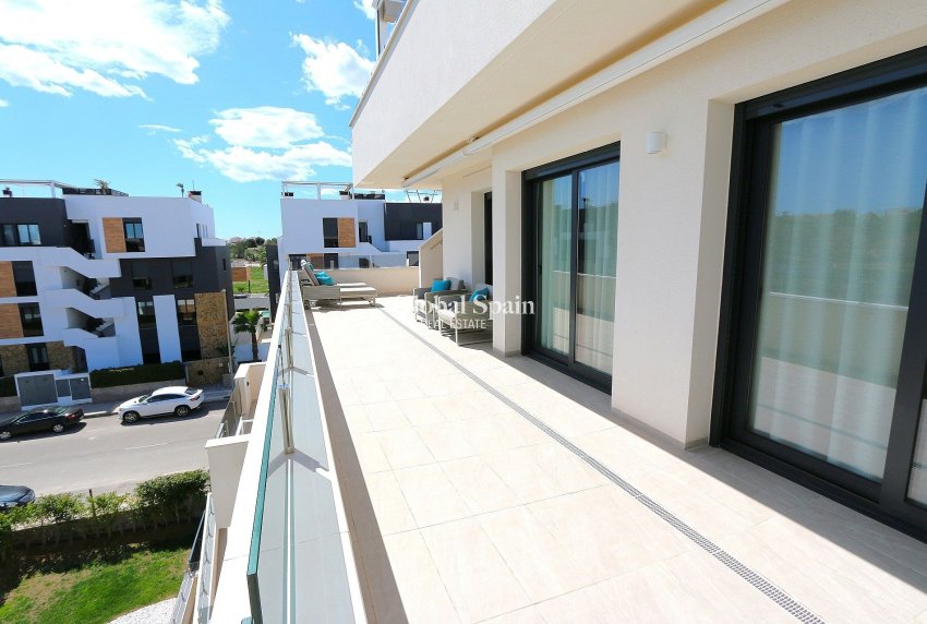 Wederverkoop - PENTHOUSE -
LOS BALCONES - LOS ALTOS