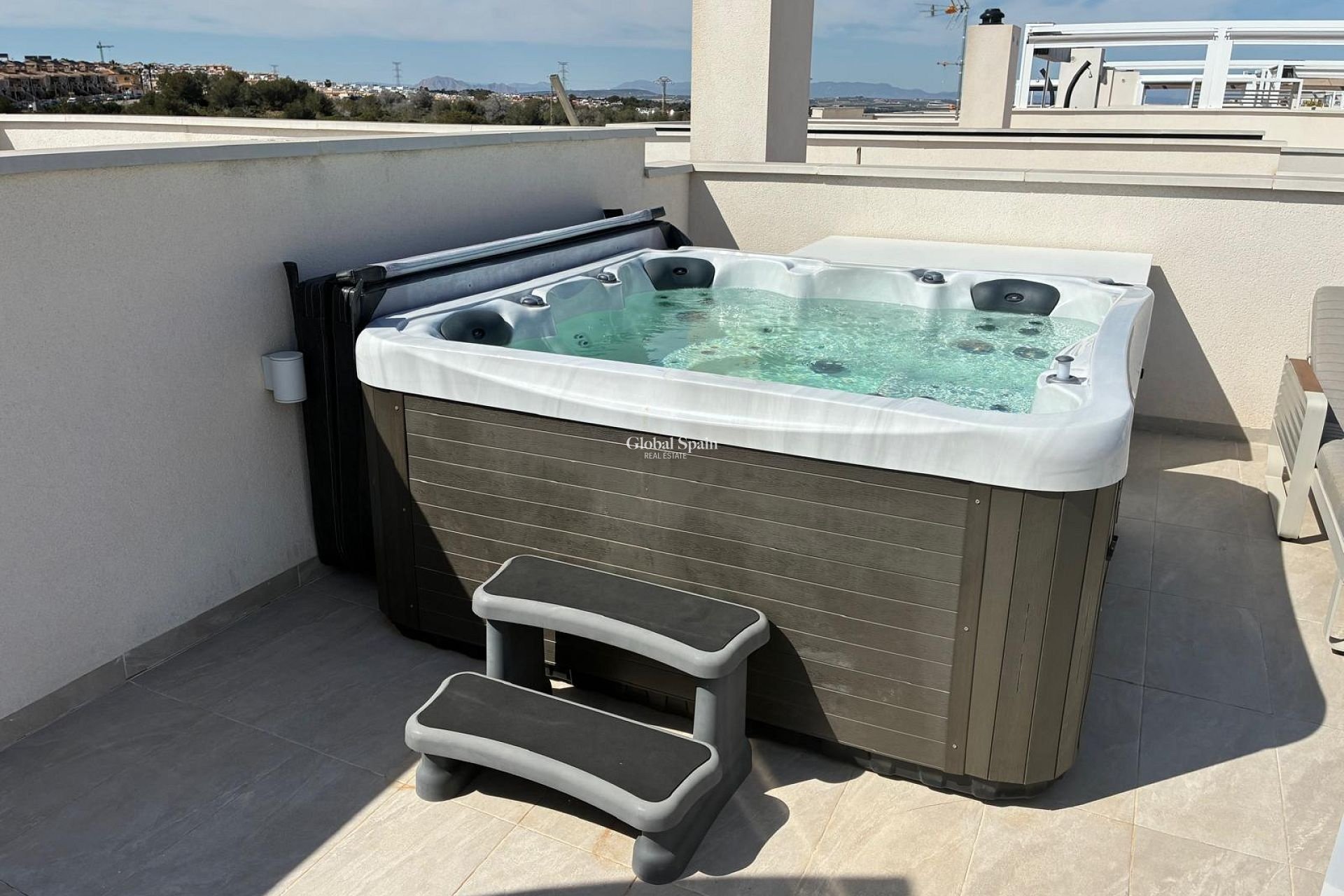 Wederverkoop - PENTHOUSE -
LOS BALCONES - LOS ALTOS