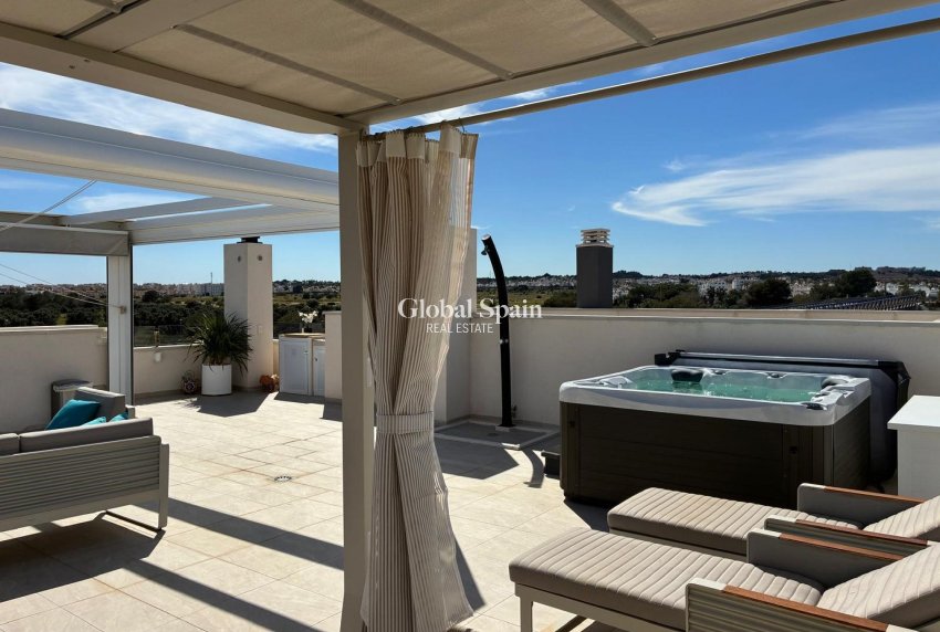 Wederverkoop - PENTHOUSE -
LOS BALCONES - LOS ALTOS