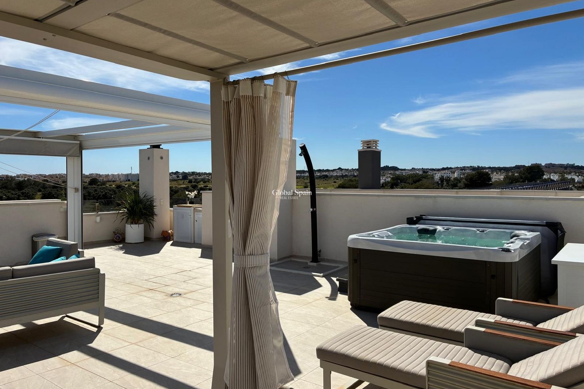 Wederverkoop - PENTHOUSE -
LOS BALCONES - LOS ALTOS