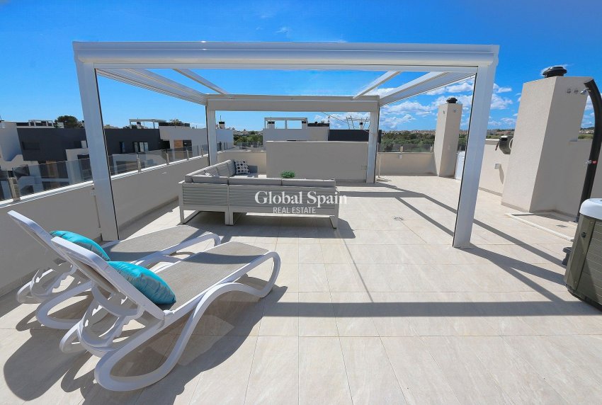Wederverkoop - PENTHOUSE -
LOS BALCONES - LOS ALTOS