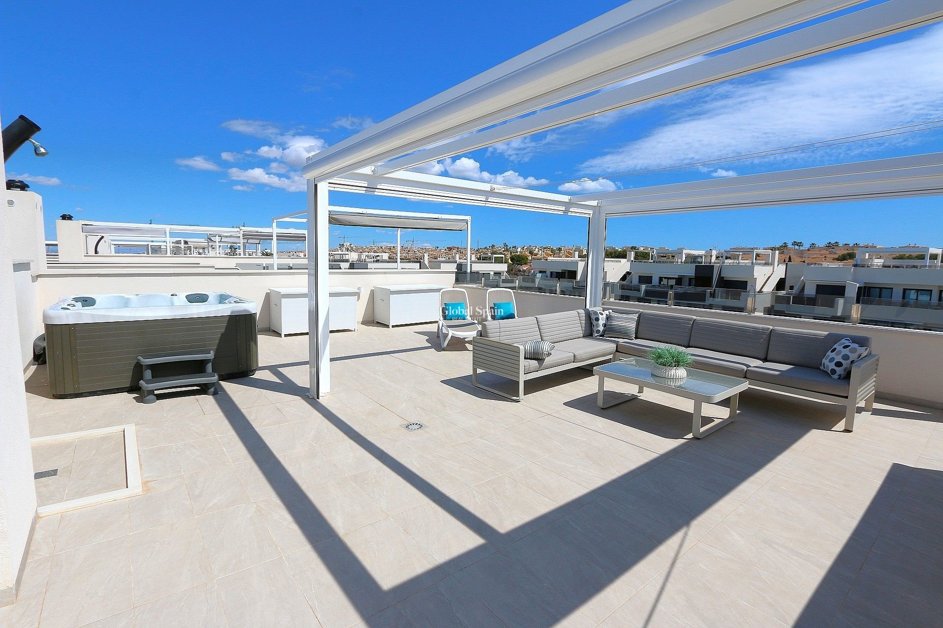 Wederverkoop - PENTHOUSE -
LOS BALCONES - LOS ALTOS