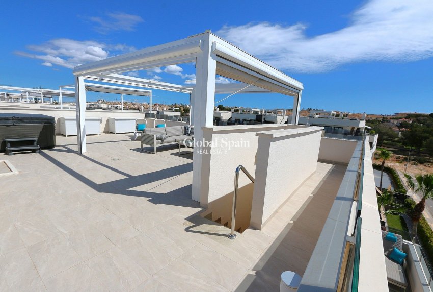 Wederverkoop - PENTHOUSE -
LOS BALCONES - LOS ALTOS