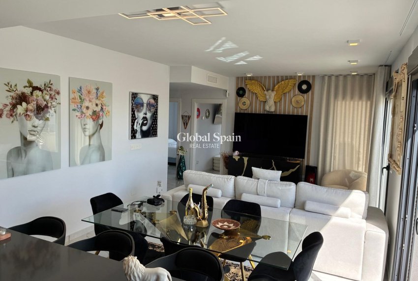 Wederverkoop - PENTHOUSE -
LOS BALCONES - LOS ALTOS