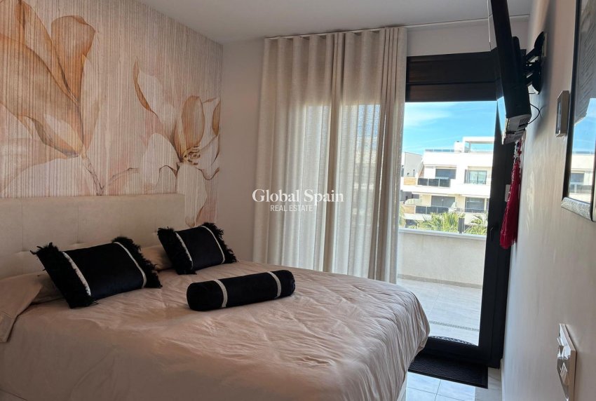 Wederverkoop - PENTHOUSE -
LOS BALCONES - LOS ALTOS
