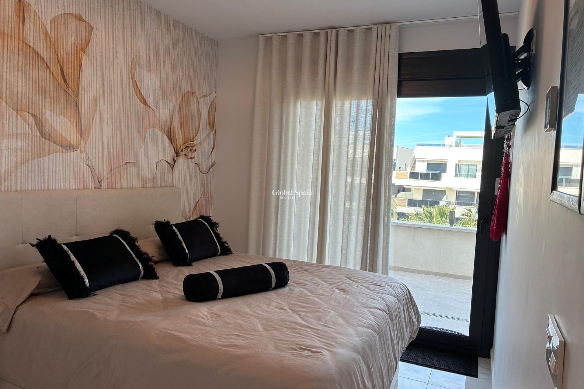 Wederverkoop - PENTHOUSE -
LOS BALCONES - LOS ALTOS