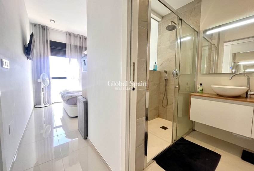 Wederverkoop - PENTHOUSE -
LOS DOLSES - Inland