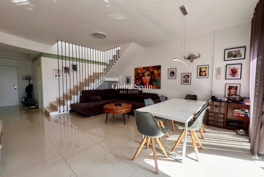 Wederverkoop - PENTHOUSE -
LOS DOLSES - Inland