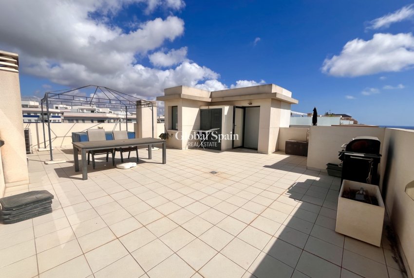Wederverkoop - PENTHOUSE -
LOS DOLSES - Inland
