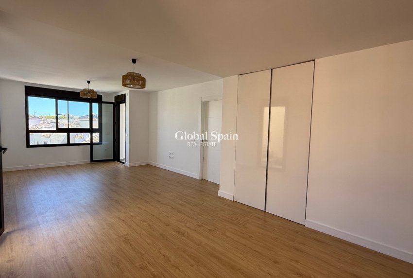 Wederverkoop - Penthouse -
ORIHUELA - Costa Blanca Sur