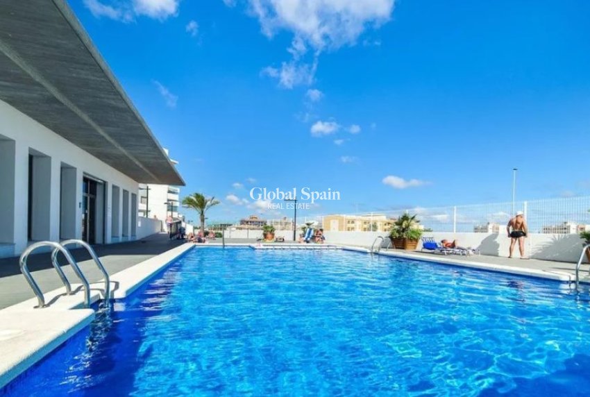 Wederverkoop - PENTHOUSE -
ORIHUELA COSTA - Costa Blanca