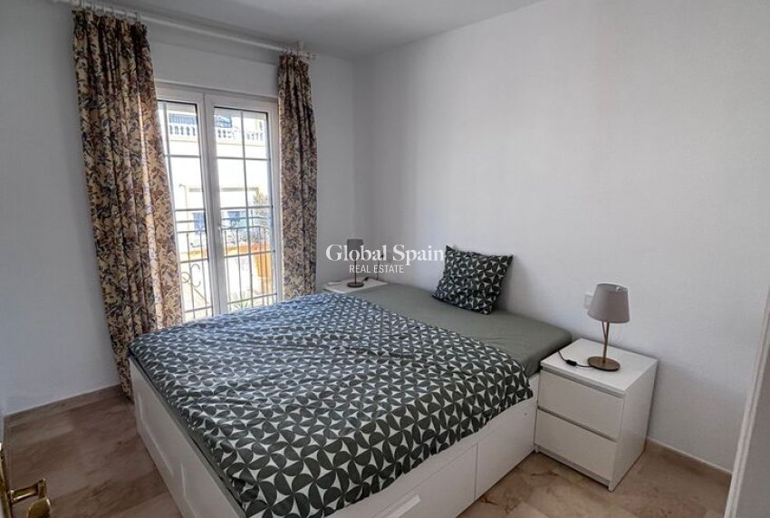 Wederverkoop - PENTHOUSE -
ORIHUELA COSTA - Costa Blanca