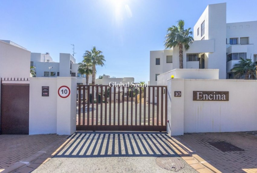 Wederverkoop - PENTHOUSE -
ORIHUELA COSTA - Costa Blanca