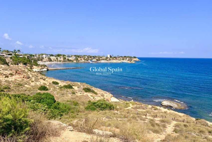 Wederverkoop - PENTHOUSE -
ORIHUELA COSTA - Costa Blanca