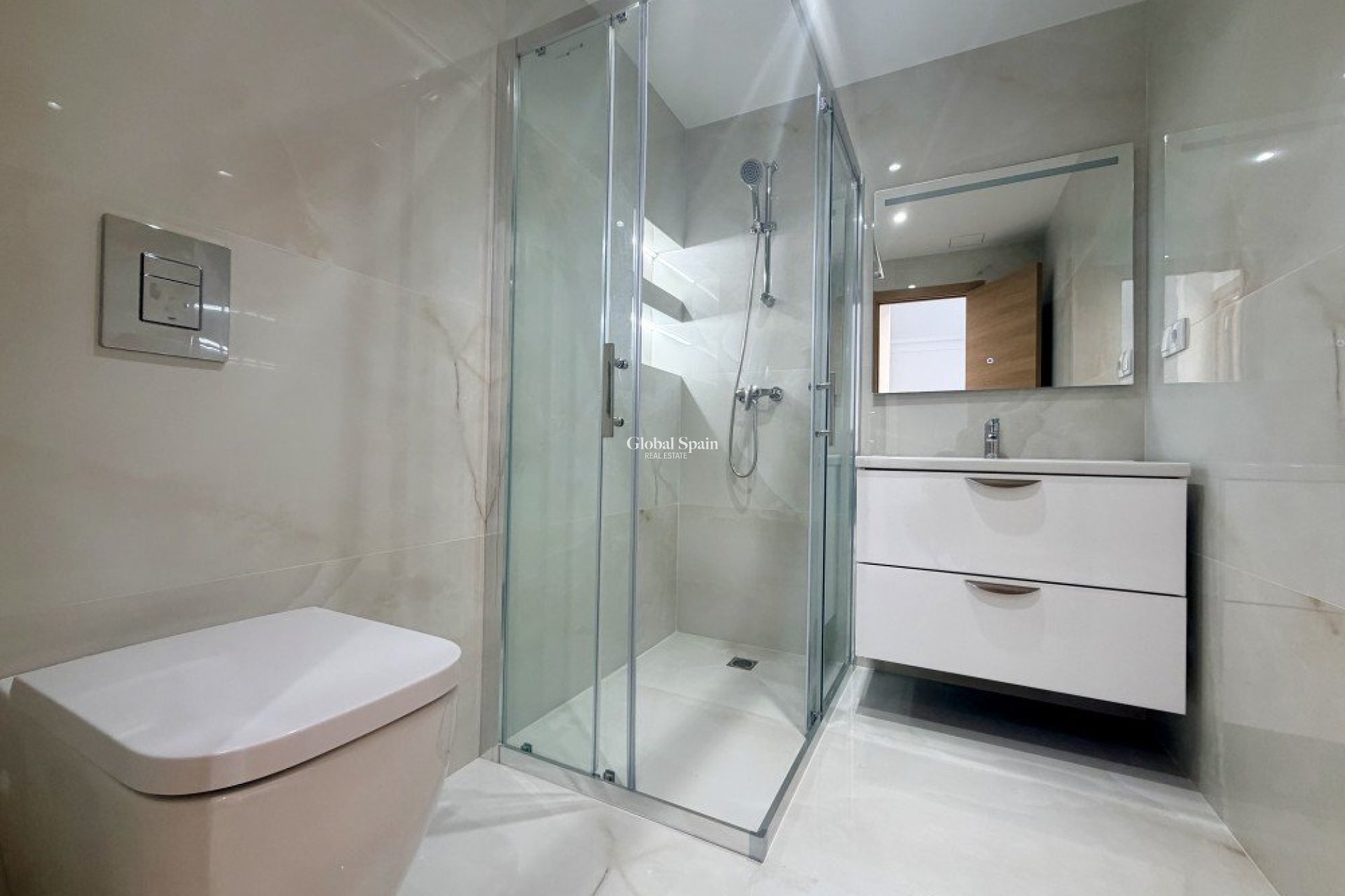Wederverkoop - PENTHOUSE -
ORIHUELA COSTA - Costa Blanca