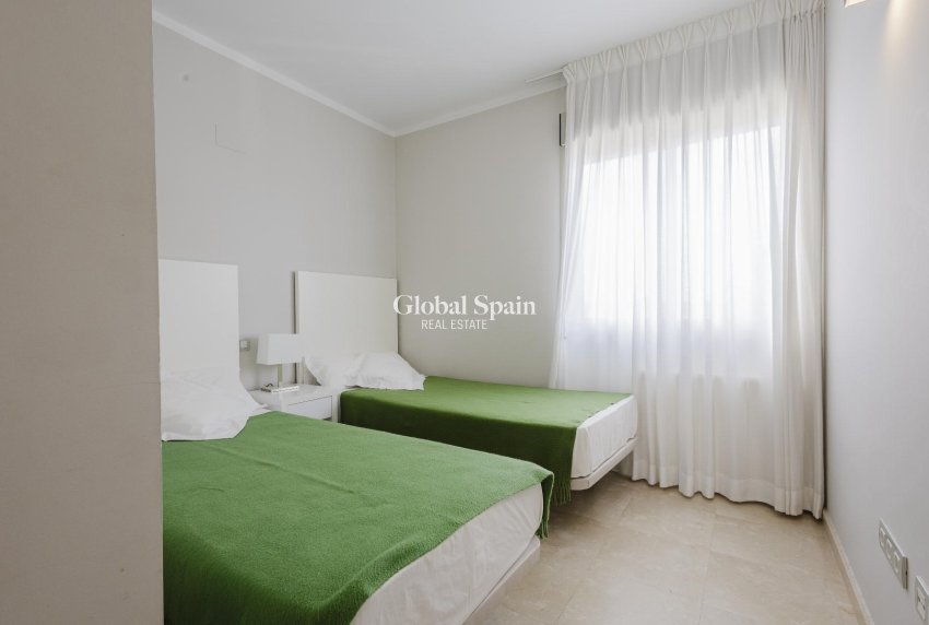 Wederverkoop - PENTHOUSE -
ORIHUELA COSTA - Costa Blanca
