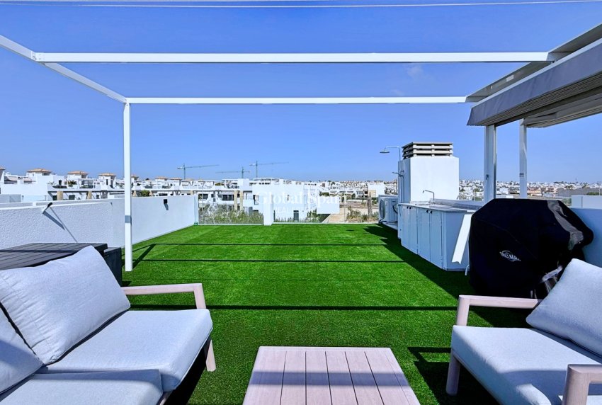 Wederverkoop - PENTHOUSE -
ORIHUELA COSTA - Costa Blanca