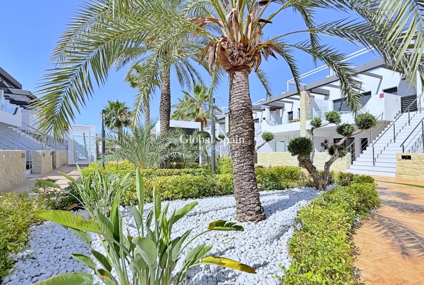 Wederverkoop - PENTHOUSE -
ORIHUELA COSTA - Costa Blanca