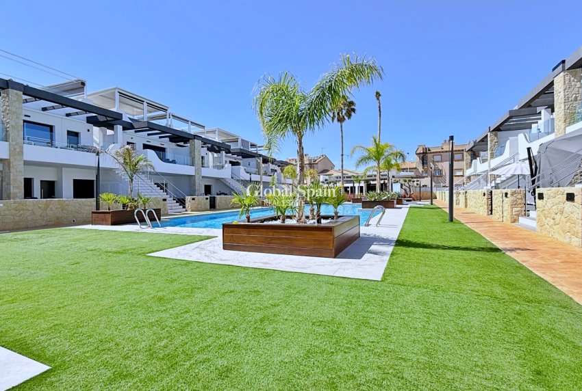 Wederverkoop - PENTHOUSE -
ORIHUELA COSTA - Costa Blanca