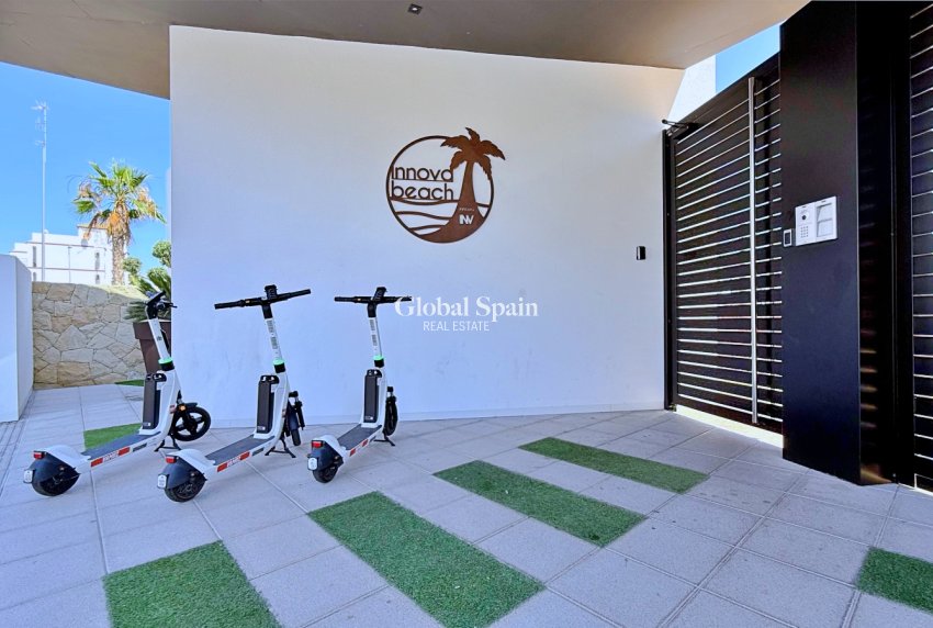 Wederverkoop - PENTHOUSE -
ORIHUELA COSTA - Costa Blanca