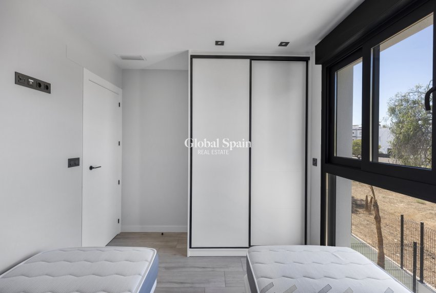 Wederverkoop - PENTHOUSE -
ORIHUELA COSTA - Costa Blanca