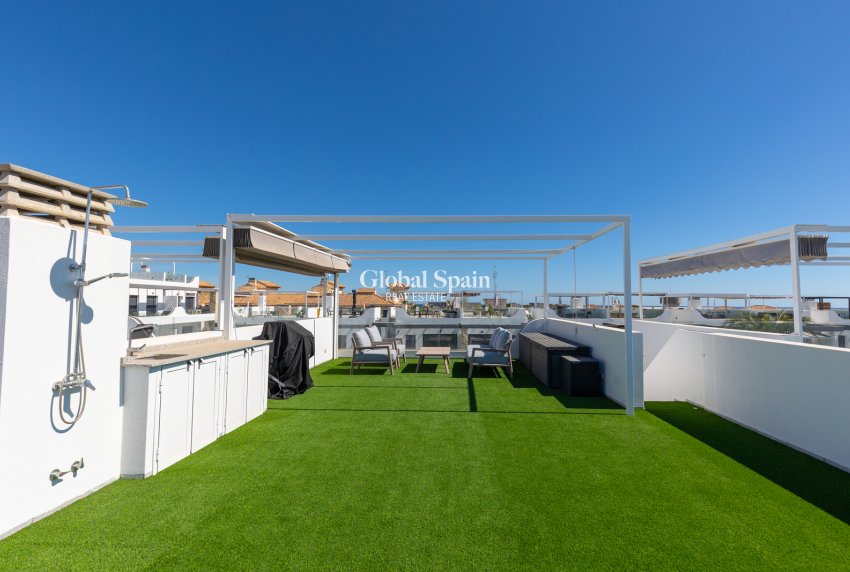 Wederverkoop - PENTHOUSE -
ORIHUELA COSTA - Costa Blanca