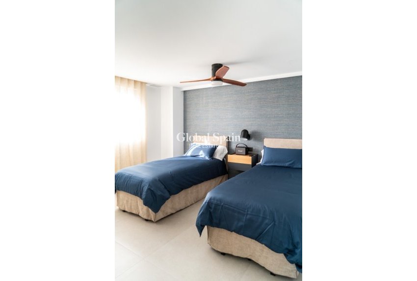 Wederverkoop - Penthouse -
ORIHUELA COSTA - La Zenia