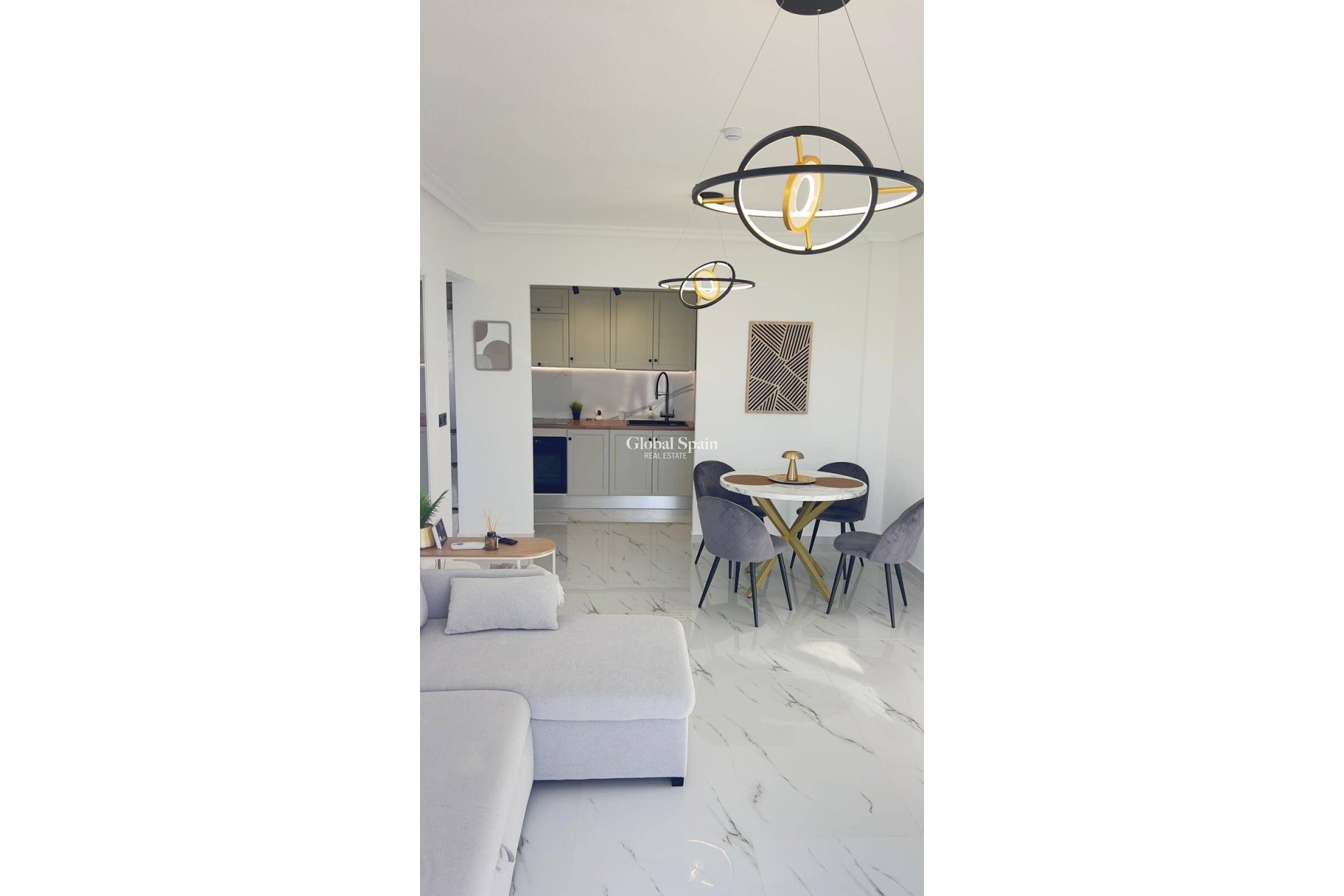 Wederverkoop - PENTHOUSE -
ORIHUELA COSTA - La Zenia