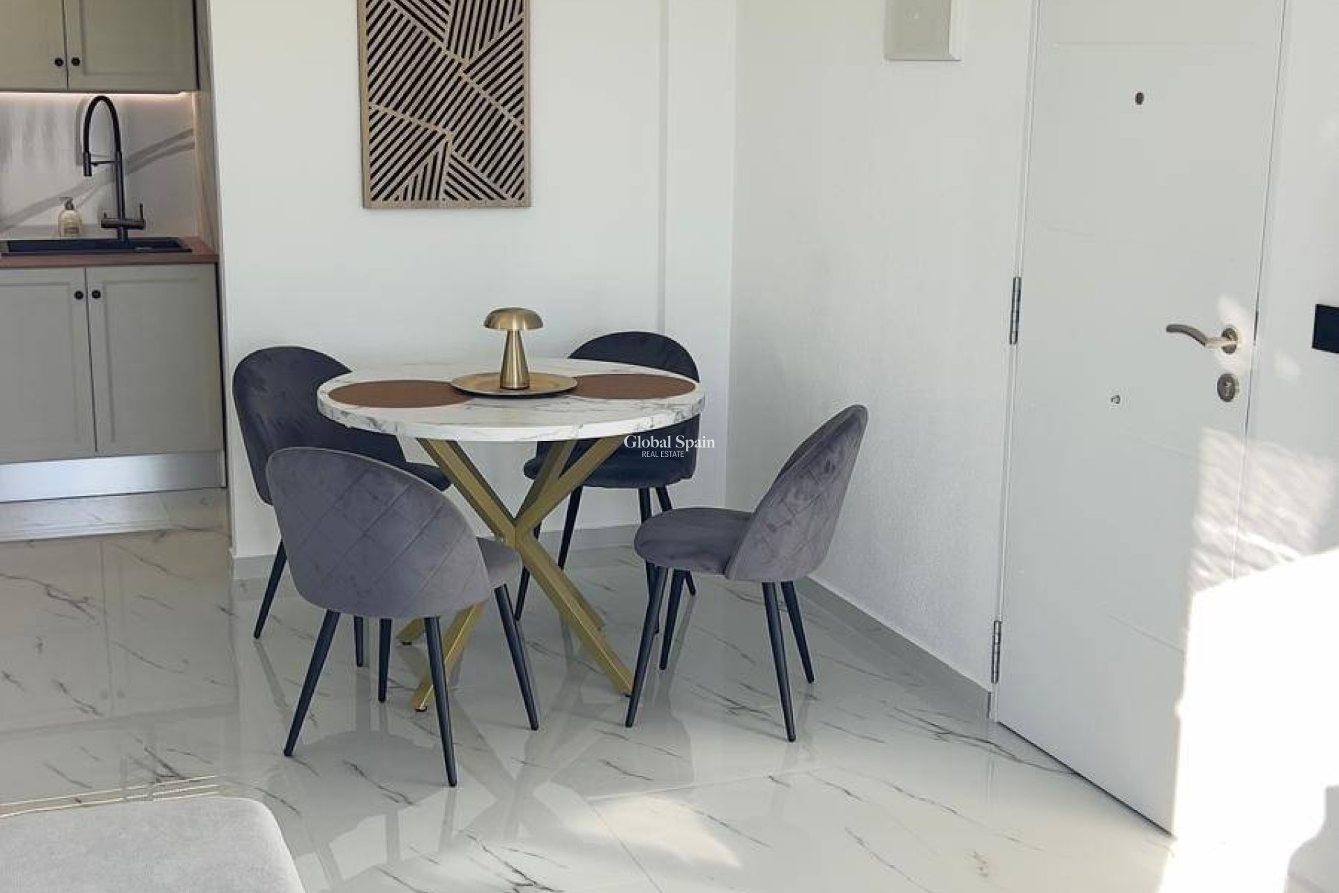 Wederverkoop - PENTHOUSE -
ORIHUELA COSTA - La Zenia