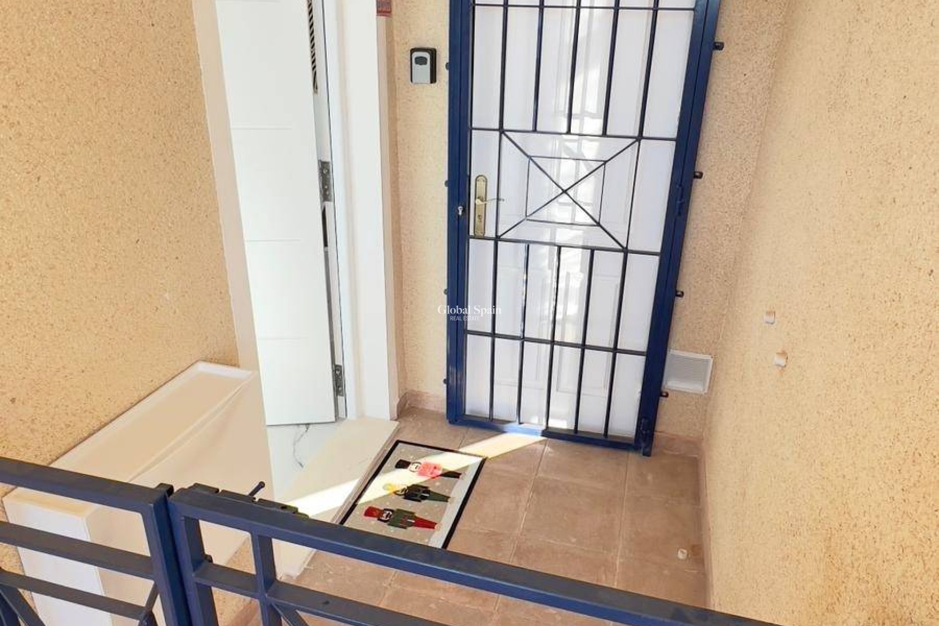 Wederverkoop - PENTHOUSE -
ORIHUELA COSTA - La Zenia