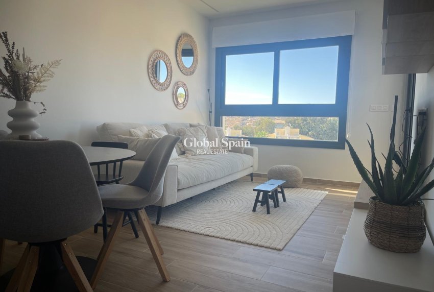 Wederverkoop - PENTHOUSE -
ORIHUELA COSTA - Las Filipinas