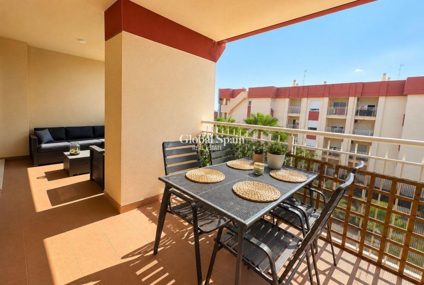 Wederverkoop - PENTHOUSE -
ORIHUELA COSTA - Lomas de Cabo Roig