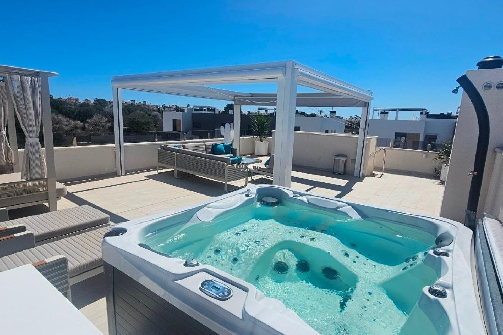 Wederverkoop - PENTHOUSE -
ORIHUELA COSTA - Los Almendros-la Florida