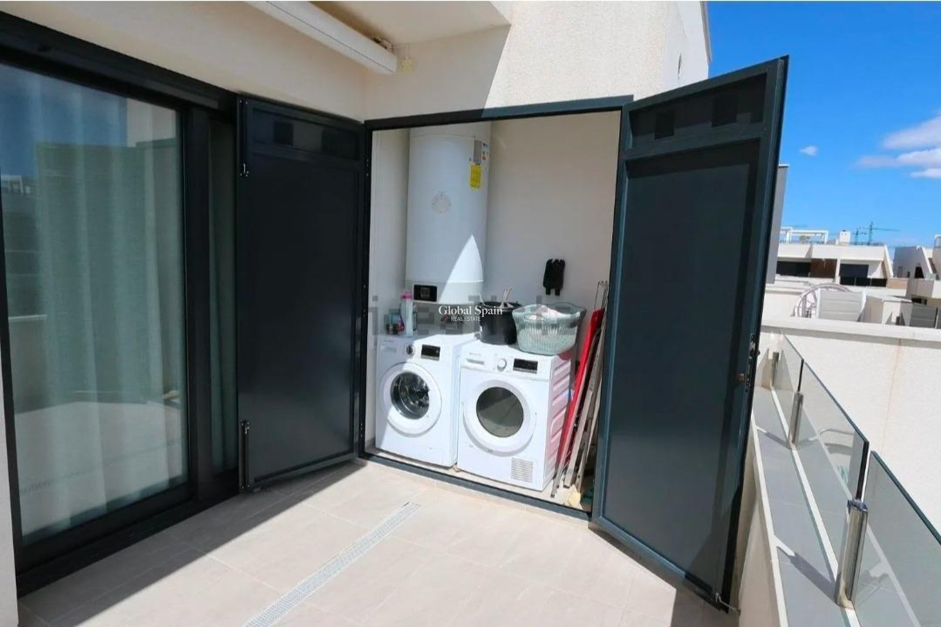 Wederverkoop - PENTHOUSE -
ORIHUELA COSTA - Los Almendros-la Florida