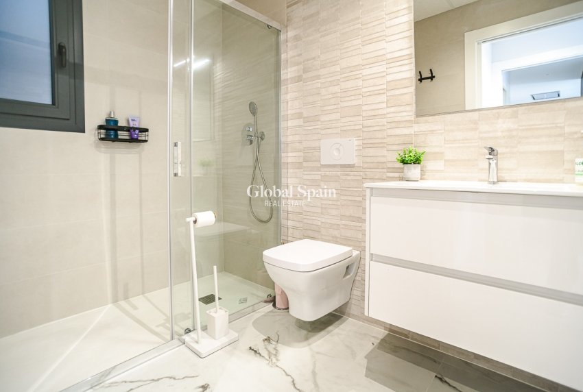 Wederverkoop - PENTHOUSE -
ORIHUELA COSTA - Los Altos