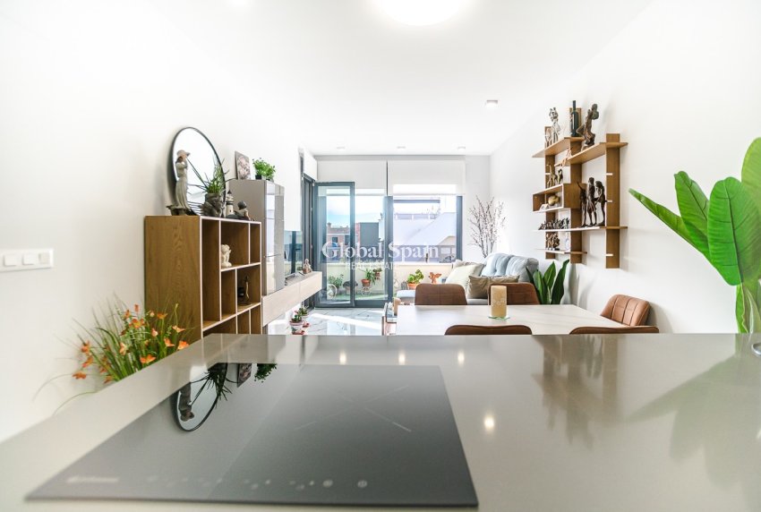 Wederverkoop - PENTHOUSE -
ORIHUELA COSTA - Los Altos