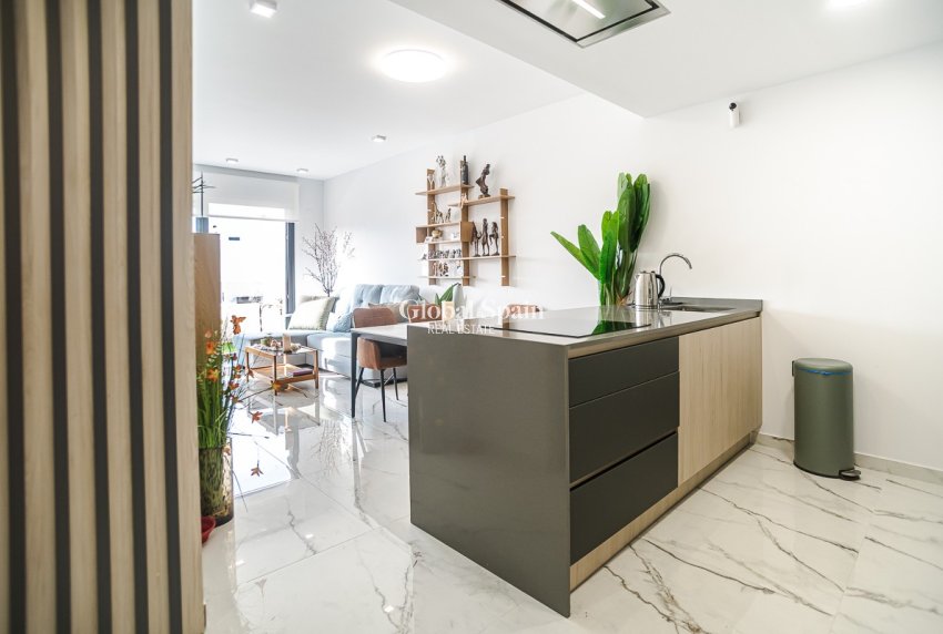 Wederverkoop - PENTHOUSE -
ORIHUELA COSTA - Los Altos