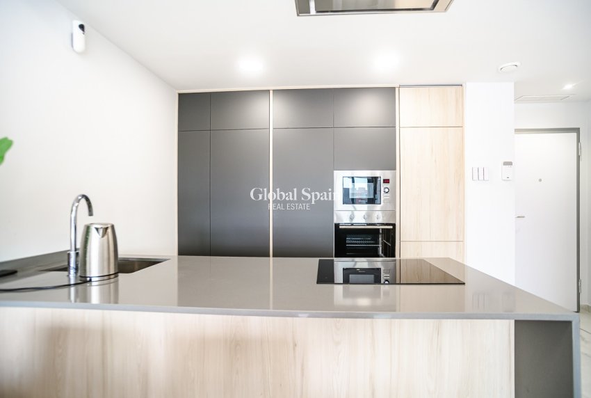 Wederverkoop - PENTHOUSE -
ORIHUELA COSTA - Los Altos