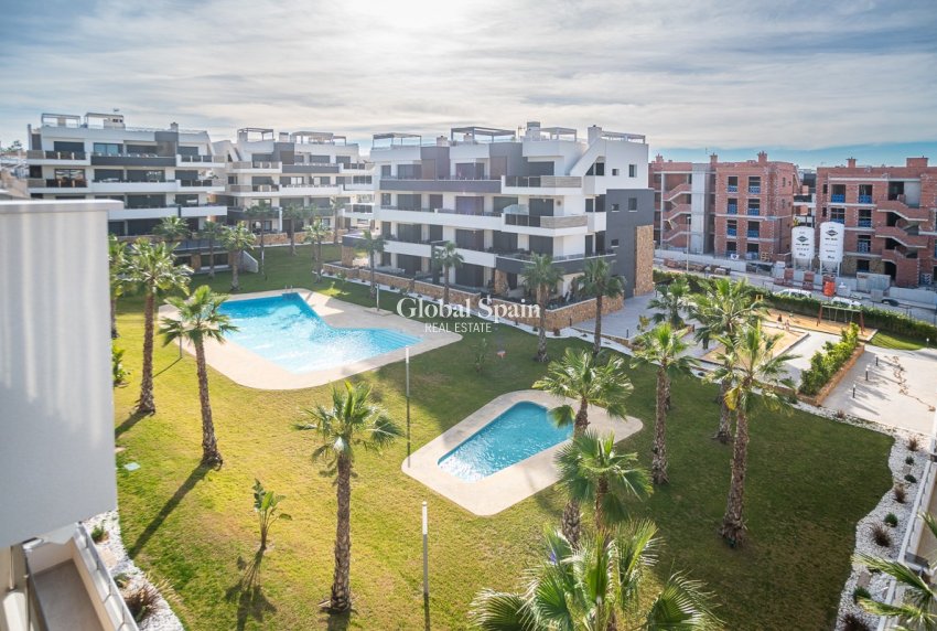 Wederverkoop - PENTHOUSE -
ORIHUELA COSTA - Los Altos
