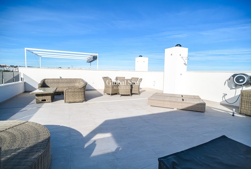 Wederverkoop - PENTHOUSE -
ORIHUELA COSTA - Los Altos