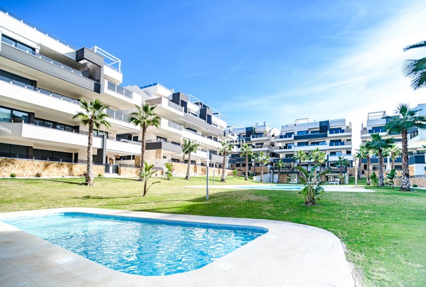 Wederverkoop - PENTHOUSE -
ORIHUELA COSTA - Los Altos