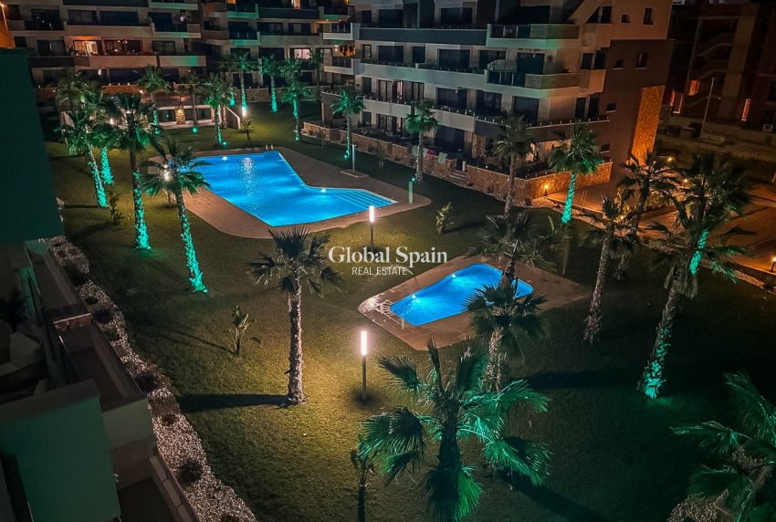 Wederverkoop - PENTHOUSE -
ORIHUELA COSTA - Los Altos