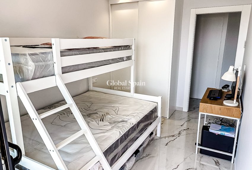 Wederverkoop - PENTHOUSE -
ORIHUELA COSTA - Los Altos