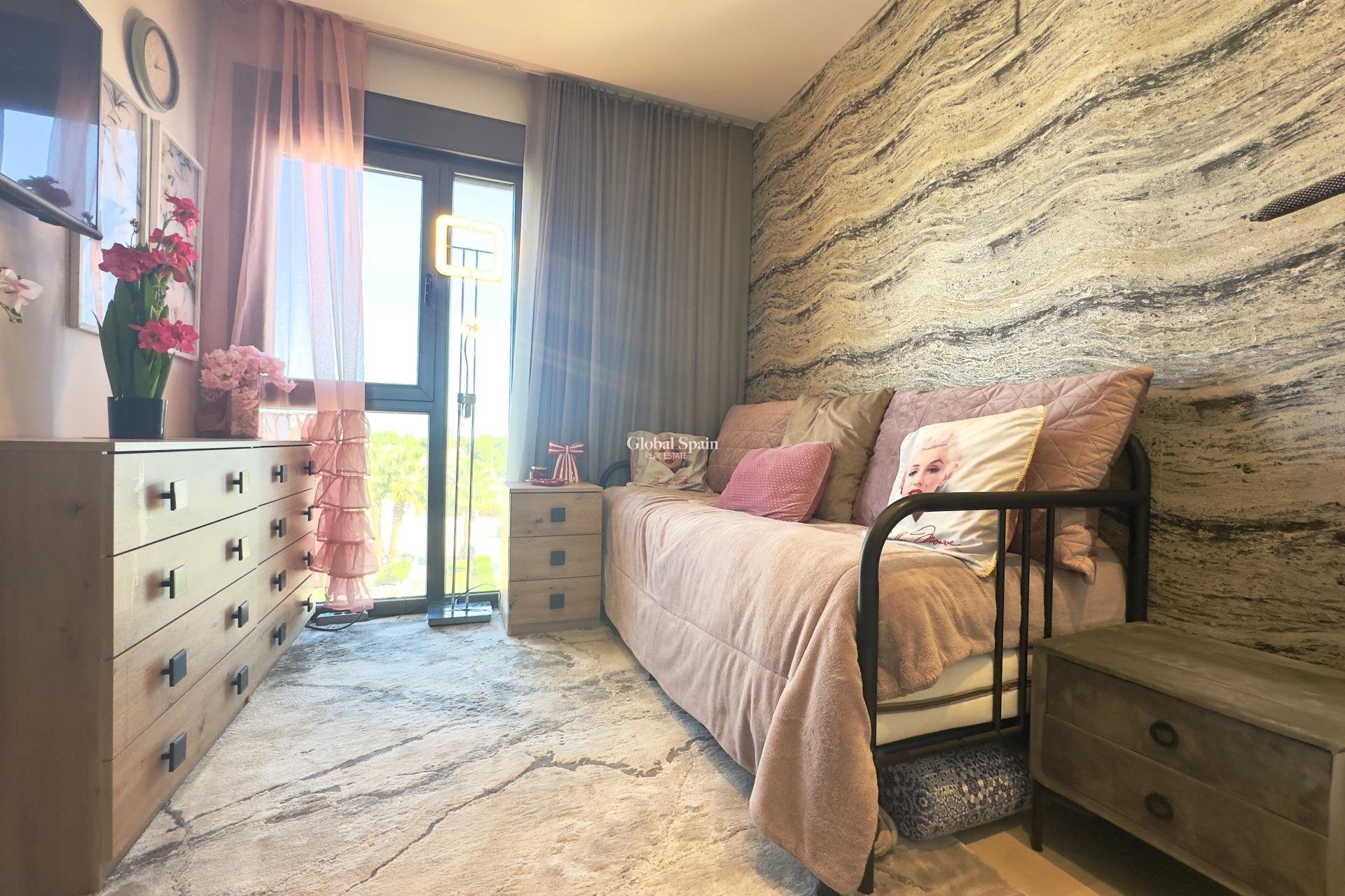 Wederverkoop - PENTHOUSE -
ORIHUELA COSTA - Los Dolses